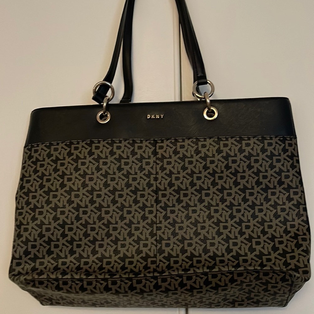 NWT DKNY Bag